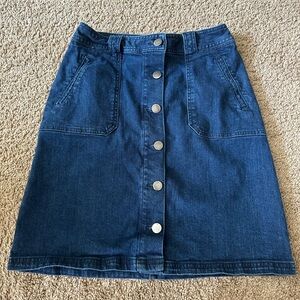 A New Day Med Wash Button Front Cargo Denim Skirt Size 4 90s Classic C-20